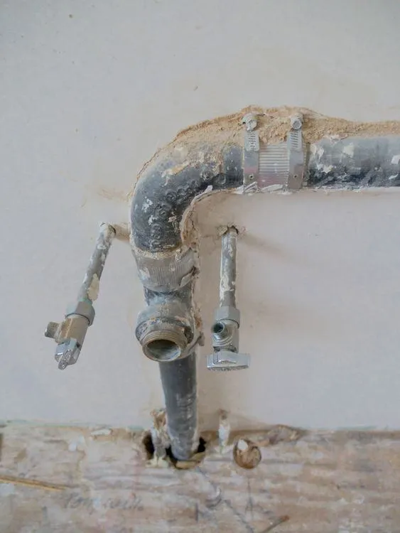 Common Plumbing Problems Homeowners in East London Should Not Ignore